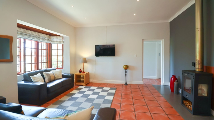 7 Bedroom Property for Sale in Paradise Western Cape